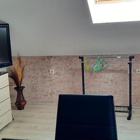 Студио Изгрев Burgas Exterior foto