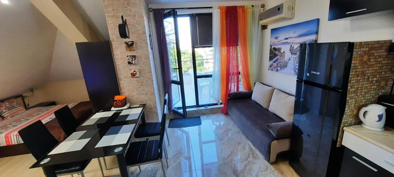 Студио Изгрев Burgas Exterior foto