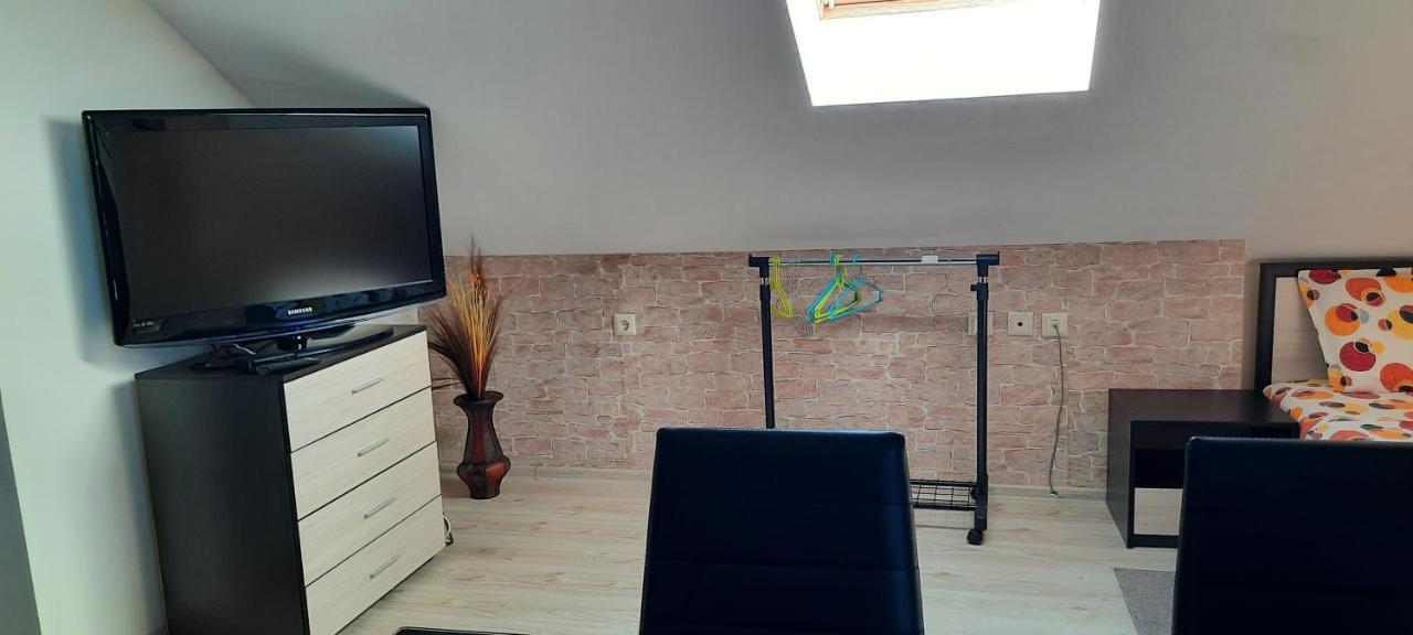 Студио Изгрев Burgas Exterior foto